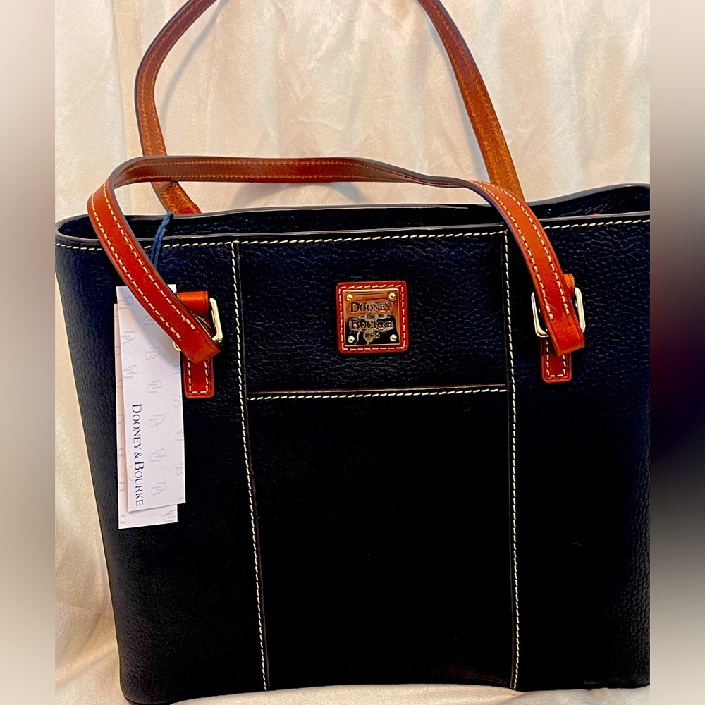 Dooney & Bourke Pepple Leather Black Small Lexington New With Tags
